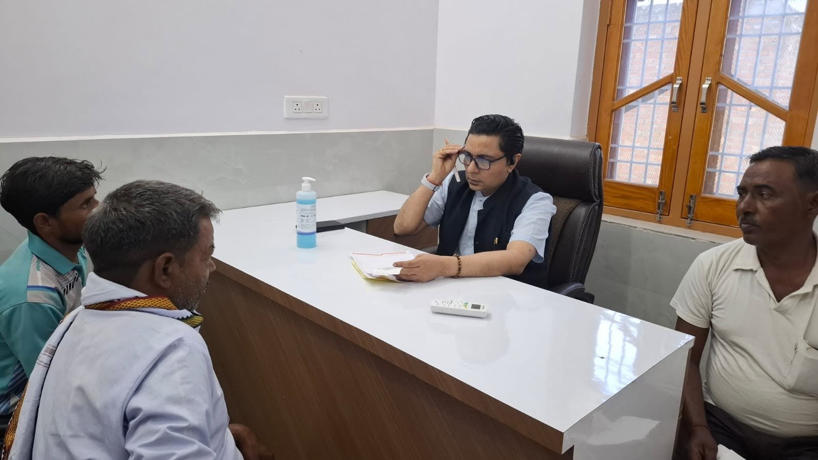 Dr. Abhishek Singh - Senior Oncologist at Gangasheel Hospital Bareilly