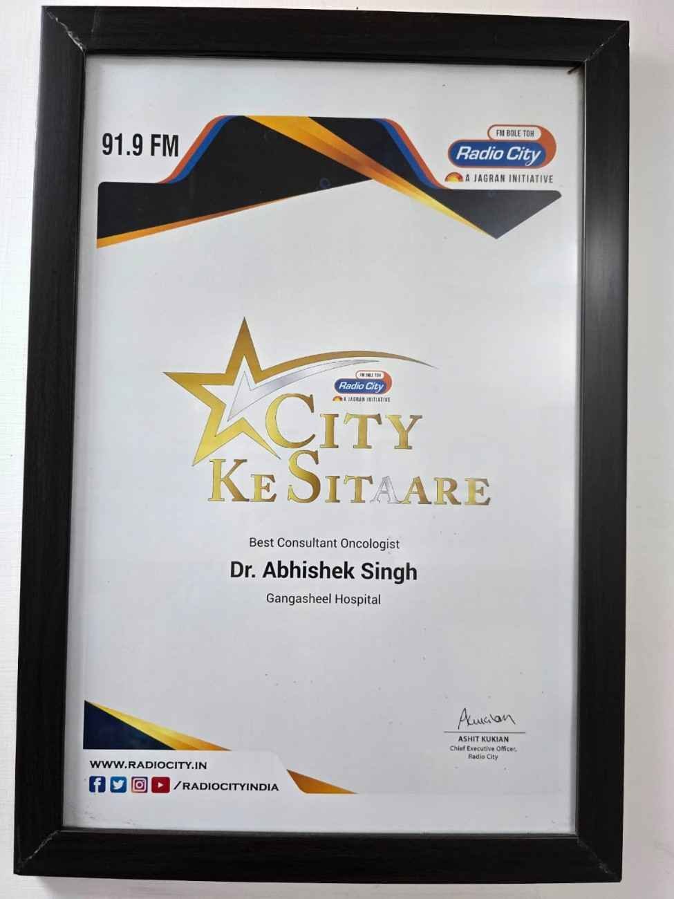 Radio City 91.9 FM - City Ke Sitaare Best Consultant Oncologist Award